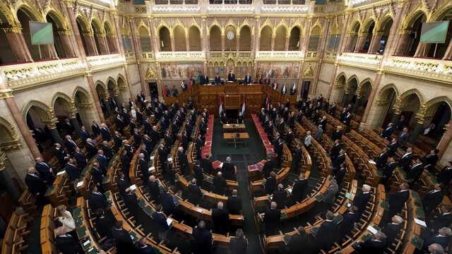 Maďarský pohľad na Trianon: Rozhodli platení agenti a korupcia