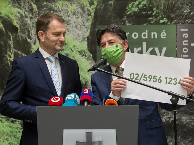 Otvorili Zelenú linku, premiér dostal od Budaja nezvyčajný darček