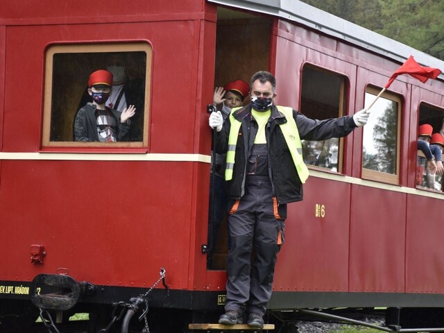 Cestovný ruch na Liptove bojuje o turistov, ožila ďalšia lesná železnica