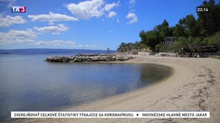 Pláže v Chorvátsku sú zatiaľ bez ľudí, prázdnotou zívajú i podniky