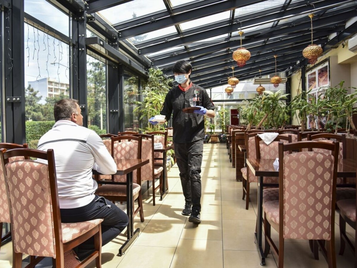 Ako to bude s podnikmi: Povinnosti odpadnú, vrátia sa kluby