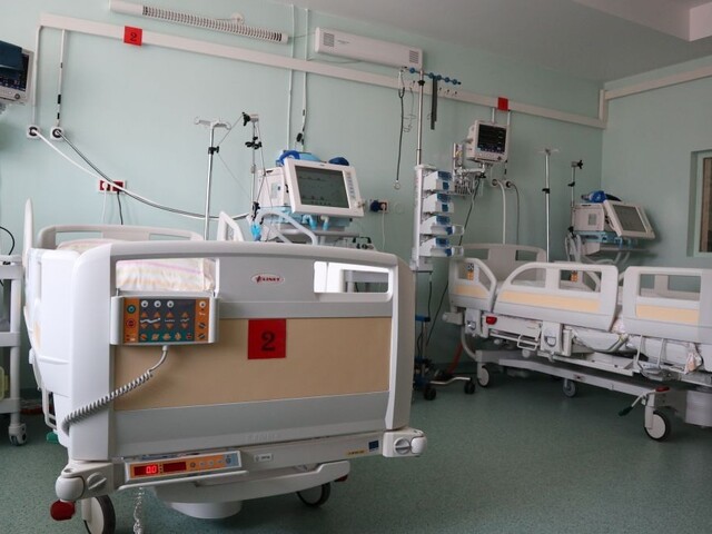 Ani jeden. Nemáme hospitalizovaného s potvrdeným COVID-19