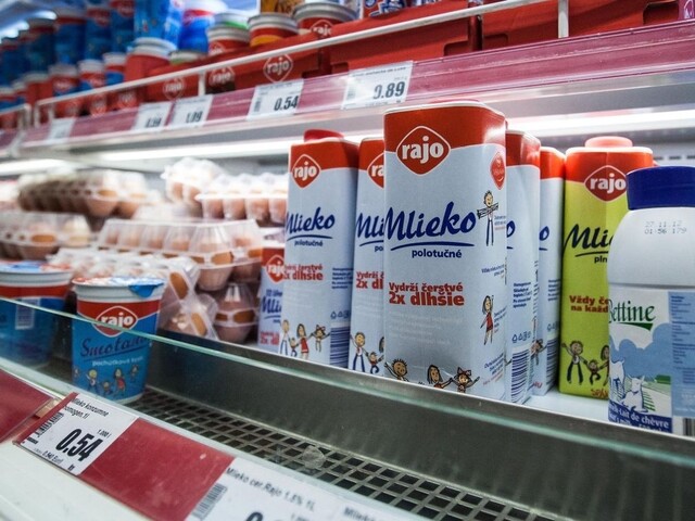 Ukončite zákaz nedeľného predaja, vyzvali vládu zamestnávatelia