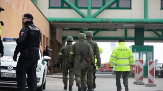 Zrušte kontroly na hraniciach, odporúča Európska komisia krajinám