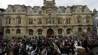 Chcú zdiskreditovať účastníkov demonštrácií, tvrdí Atlantická rada