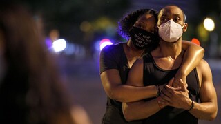 Brutálny útok rozrušil Afriku. Štáty chcú riešiť beztrestnosť polície