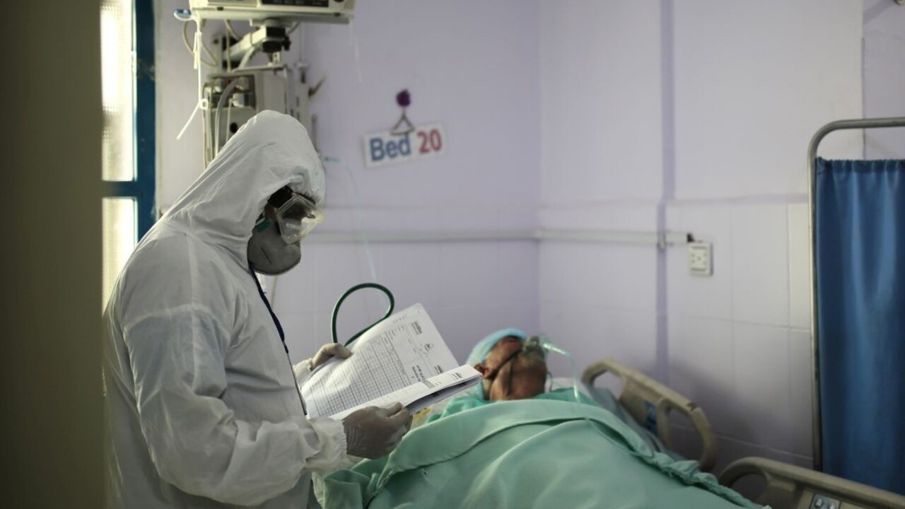 Vedci zistili, u ktorých ľudí je vírusová úmrtnosť až 12-krát vyššia