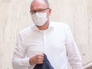 Pri gastrolístkoch dostaneme na výber. Sulík hovoril aj o nájomnom