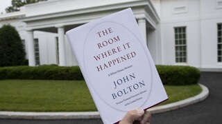 Šírenie knihy bývalého Trumpovho poradcu sa Biely dom snaží zastaviť