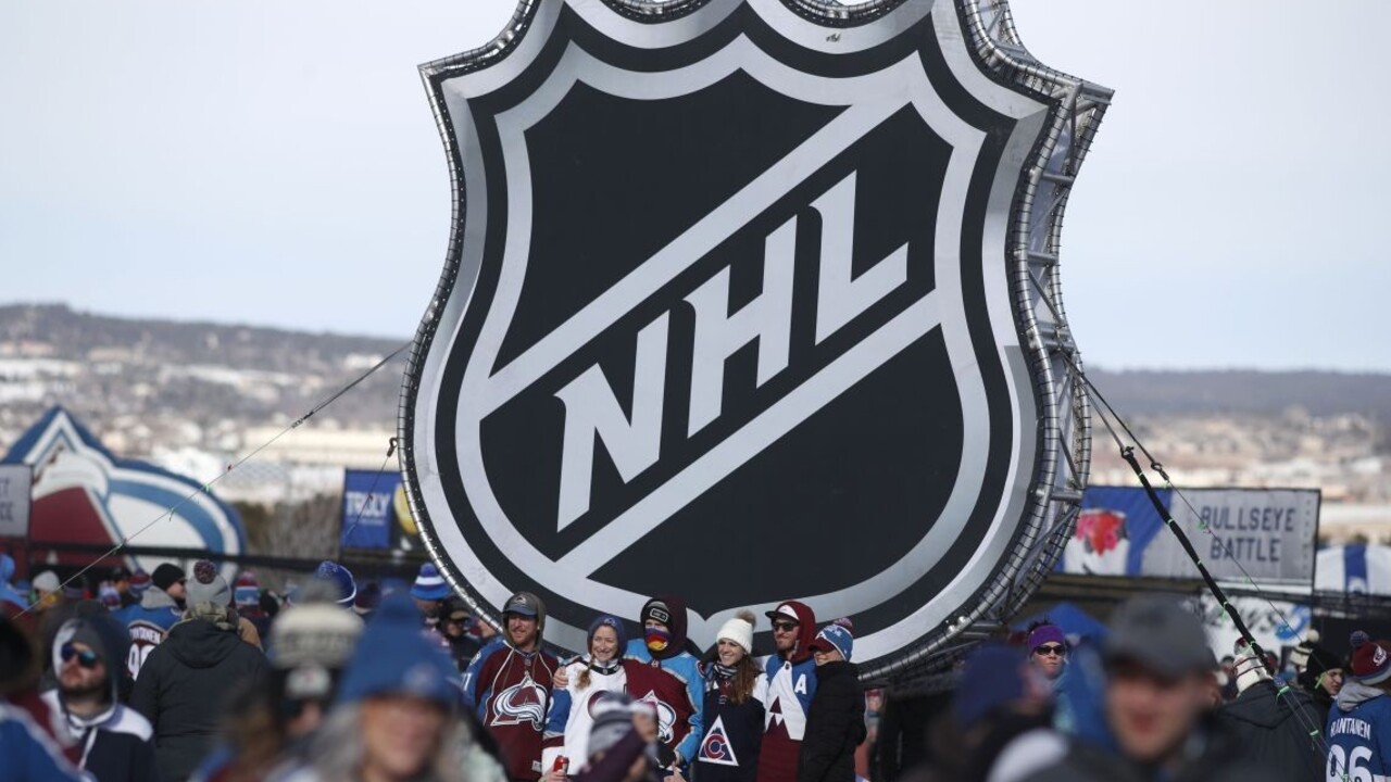 Jedenástim hráčom NHL potvrdili koronavírus, sú v izolácii
