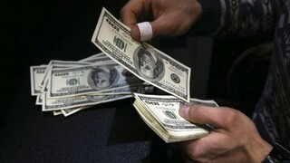 Americké banky sa topia v peniazoch, klienti vložili rekordné sumy