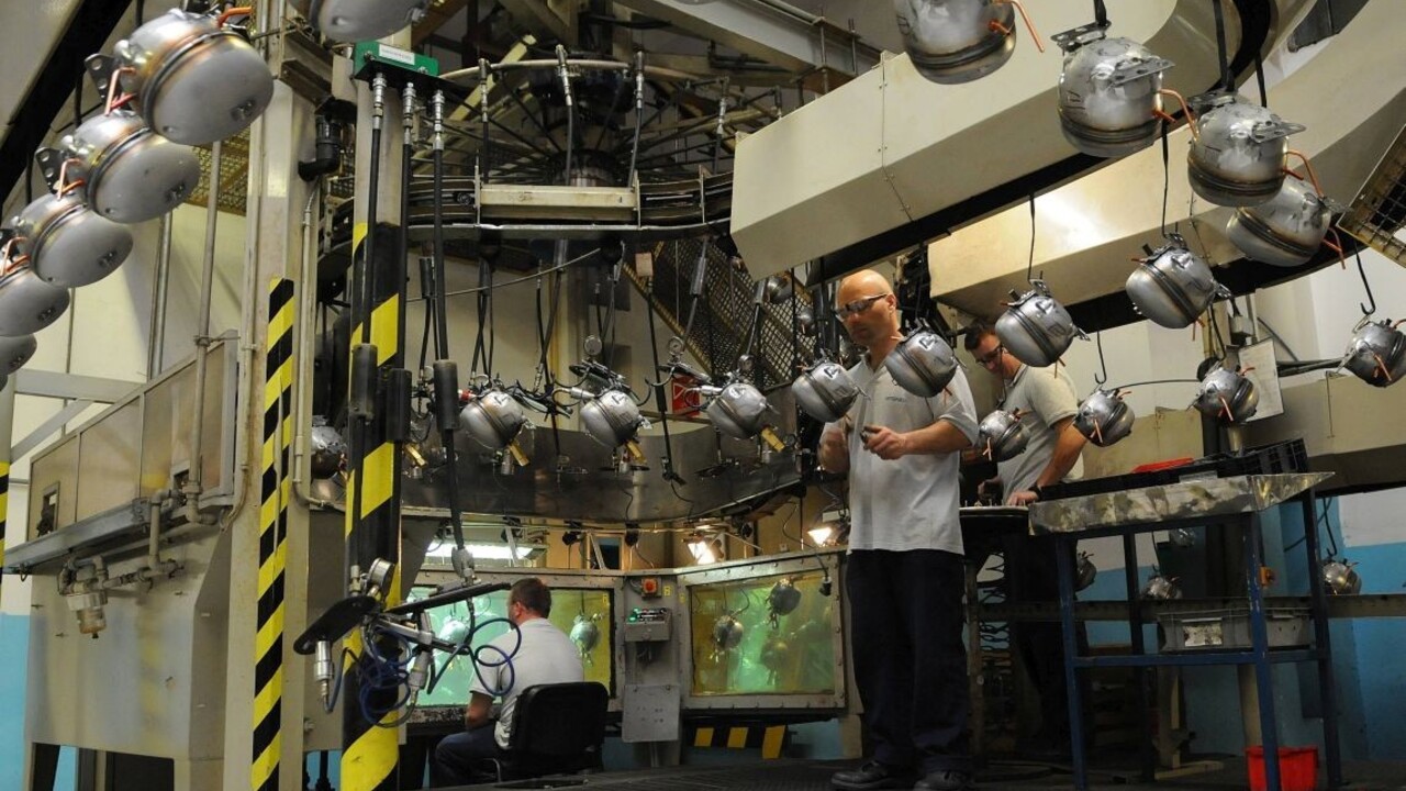 Nezamestnanosť na východe stúpla, ohlásili ďalšie prepúšťanie