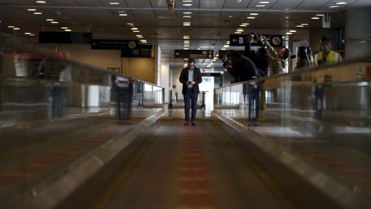 EÚ otvorí hranice občanom mimo bloku. Pripravuje zoznam krajín