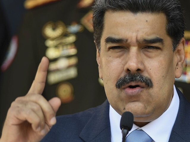 Internet zaplavili AI klamstvá o Madurovi. Falošné videá zo zatýkania oklamali milióny ľudí