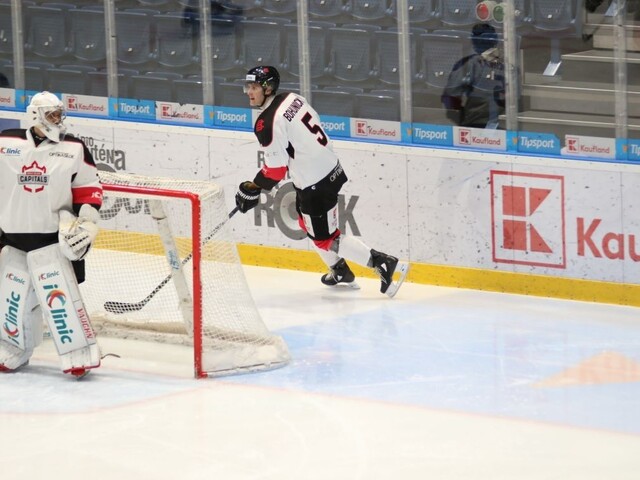 Bratislava Capitals môže rokovať o budúcej sezóne. Dlh uhradil