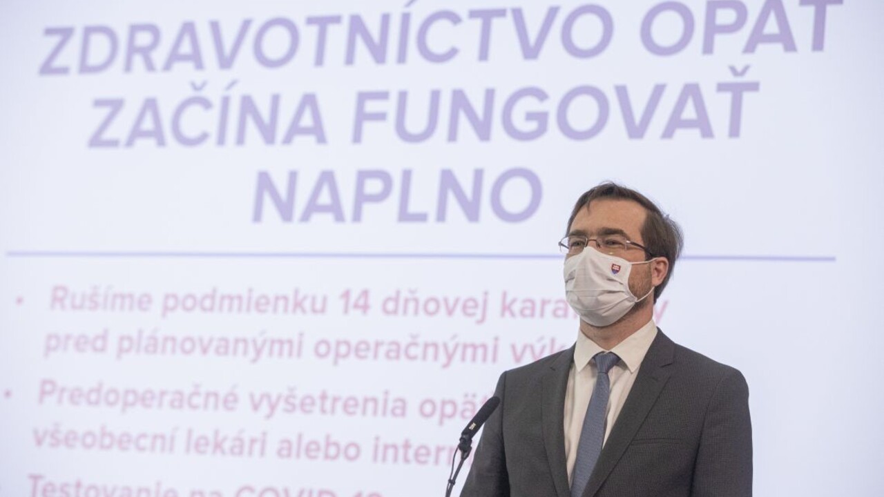 Krajčí vysvetlil, prečo laboratóriá testovali v nedeľu len 62 vzoriek