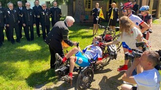 Káčer sa stretol s baníkmi i lesníkmi, bicykloval za Tomáša