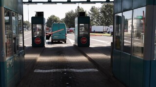 Maďarsko prehodnotí pravidlá cestovania do susedných krajín