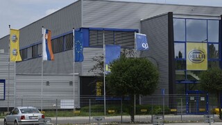 Výrobca svetiel prepustí menej ľudí, ponúkne im prestup inde