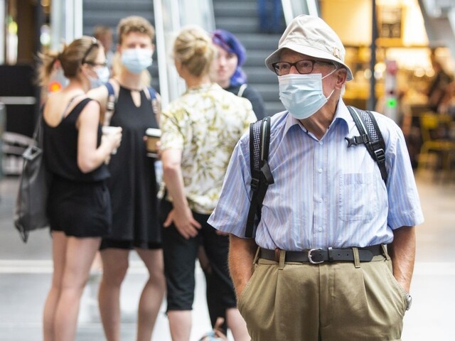 Platia nové opatrenia. Pri návrate z niektorých krajín musíte do izolácie