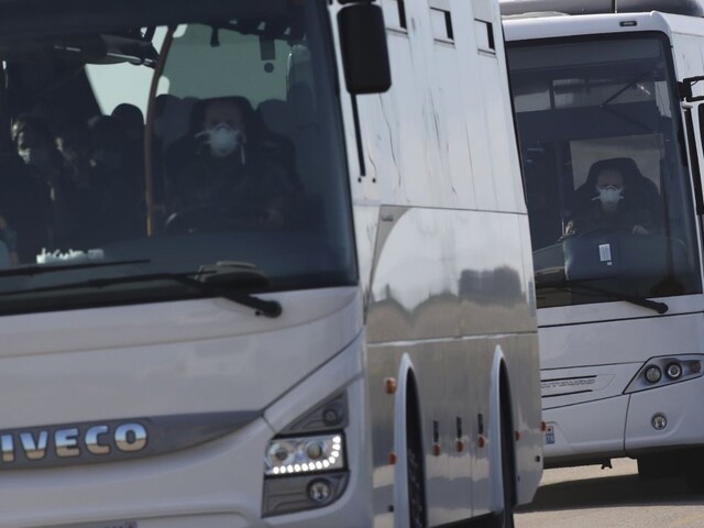 Vodič nevpustil do autobusu ľudí bez rúšok, po útoku je mozgovo mŕtvy