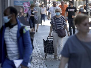 Je to horšie, ako sa očakávalo. Zverejnili prognózy pre eurozónu