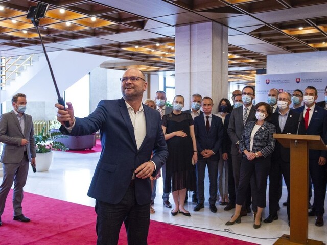 Schválili podnikateľské kilečko, ktorým sa ruší aj bankový odvod