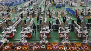 Zo Slovenska vyvážame viac surovín ako dovážame