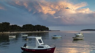 Chorvátsko sprísni opatrenia, dotknú sa rúšok i vstupu do krajiny
