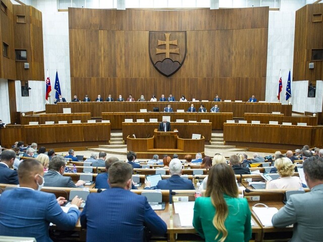 Rokovanie NR SR o zmenách v štátnom rozpočte i interrupciách