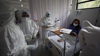 Skúmali infikovaných pacientov, časť mala problém so srdcom