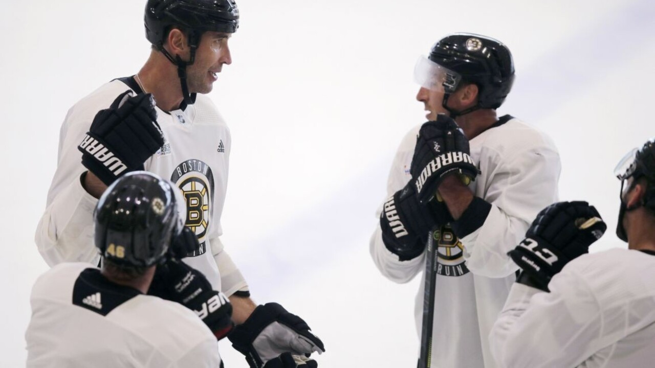 Bruins už zarezávajú na ľade, podľa Cháru cítiť hlad po hokeji