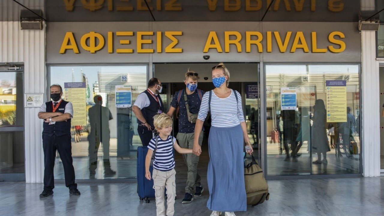 Za nedodržanie karantény hrozí pokuta, zmeny schválil parlament