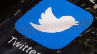 Twitter rieši mimoriadnu situáciu, účty politikov zasiahli hackeri