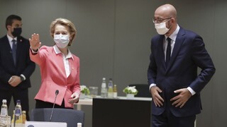 Lídri kompromis nenašli, prvý deň summitu sa skončil bez dohody