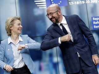 Historický deň pre EÚ. Lídri sa dohodli na miliardovom balíku