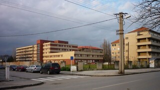 V nemocnici zomrel starší pacient, mal aj koronavírus