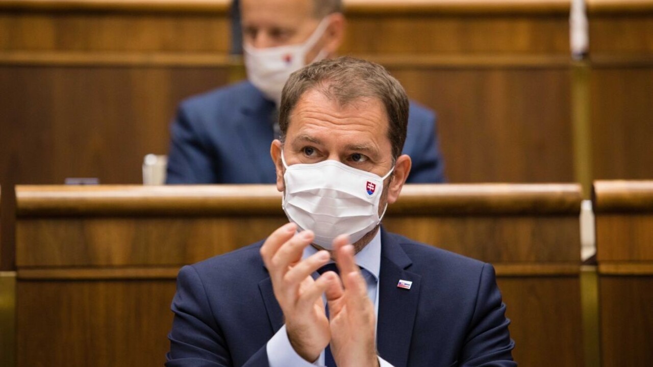 Premiér sa postavil pred NR SR, pripomenul kauzy starej vlády