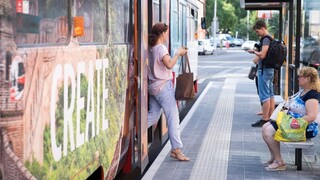 Plánovaná doprava zadarmo bude zrejme vládu stáť milióny eur