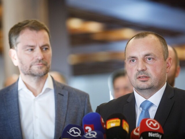 Kyselica kandidoval do NR SR ako tajný. Ministri mu dôverujú