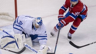 NHL sa po mesiacoch rozbehla, v príprave skóroval Tatar