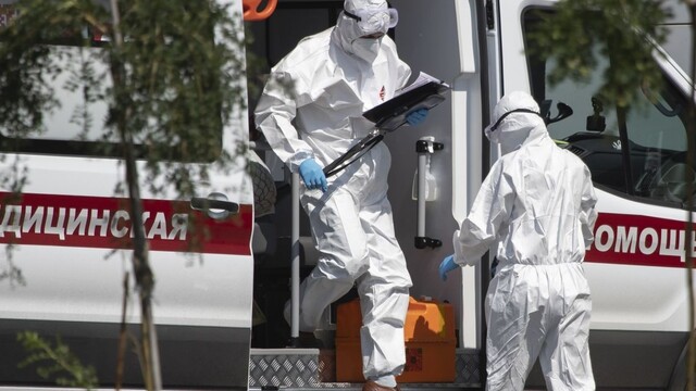 Rusi chcú vakcínu schváliť o pár dní. Určili, kto ju dostane najprv