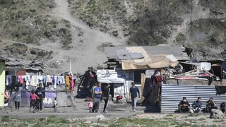 Asistenti podpory zdravia pozorujú situáciu s nákazou v osadách