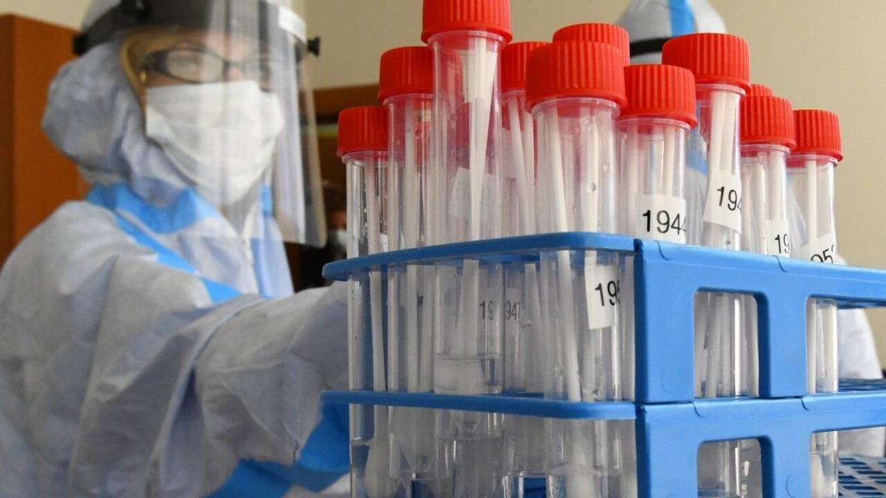 Noví nakazení pribudli po celej krajine, hlásia ich z 12 okresov