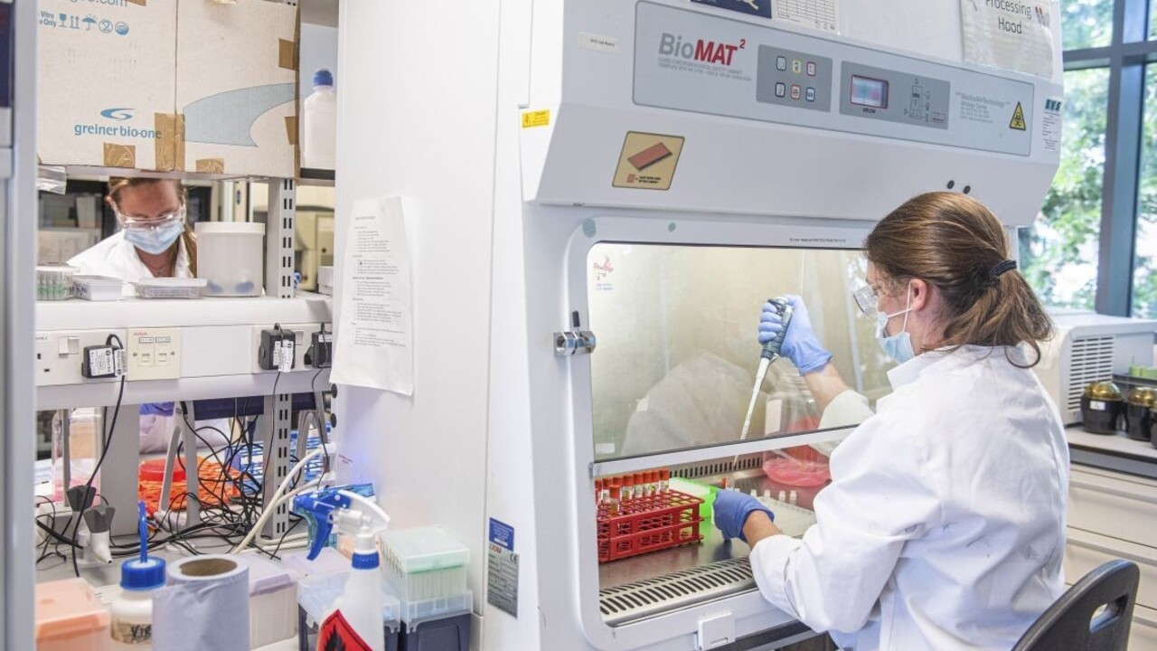 Koronavírus má v SR ďalšiu obeť, pribudli desiatky nakazených