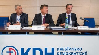 Jediný kandidát na šéfa KDH nechce Hlinu v predsedníctve