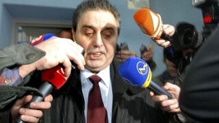 Majský je v rukách polície. Zadržali ho napriek slovám lekára