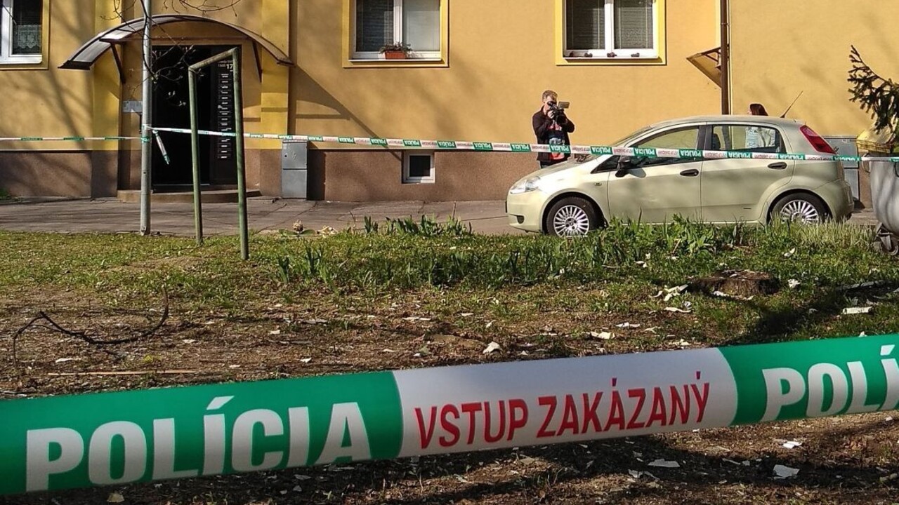 V centre Banskej Bystrice padali výstrely, hlásia jednu obeť