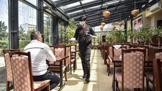 Reštaurácie sa v júni dostali na bežnú úroveň, ubytovania si polepšili