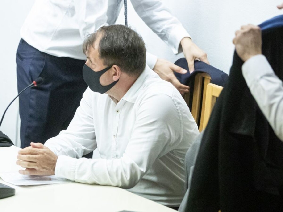 Známy zbrojár ide do väzby, ide o kauzu Kajetána Kičuru